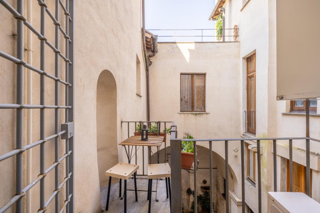 Apartmán Little Sweet Trastevere Řím Exteriér fotografie